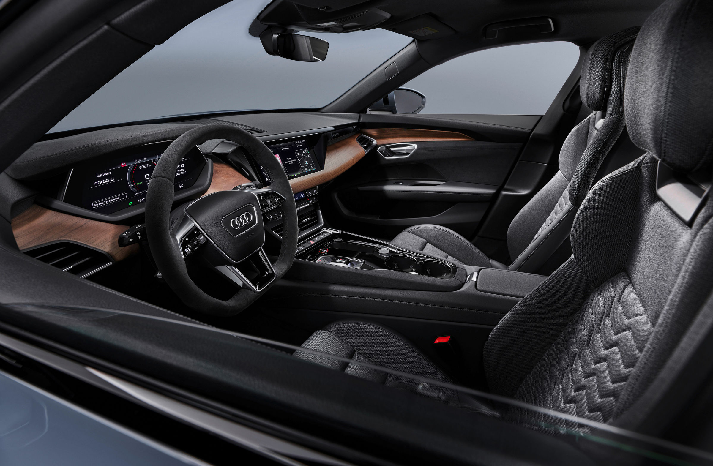 Audi-e-tron-GT-Quattro-interior