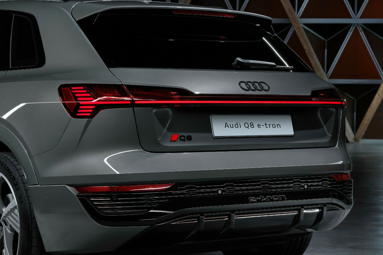Audi-Q8-e-tron maletero