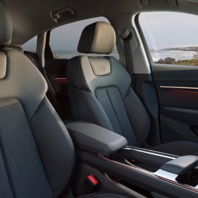 Audi Q8 Sportback e-tron asientos